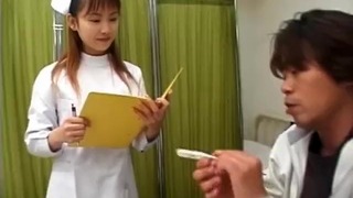 Rina Usui - возбужденная медсестра принимает хуй пациента в рот и в киску