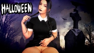 Halloween - Среда Аддамс сводит тебя с ума, поддразнивая - Секс-машина