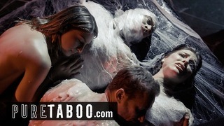 Pure Taboo Alien Couples skal optræde live sexshows