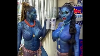 Avatar En public Avatar Public-Supermarché Latinas Tetonas Culonas