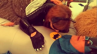 Catwoman zuigt Batman Volwassen Batman stiefmoeder mollig korset