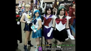 Sailor Moon Cosplay 超短裙免费偷窥色情停止独自打飞机爱我们的 Cosplay 型号免费