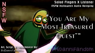 R18 Halloween Asmr Hangszerepjáték, miután a saláta ujjai lehetővé teszik, hogy vele maradjon, és úgy dönt, hogy viszonozza a vendégszeretetét
