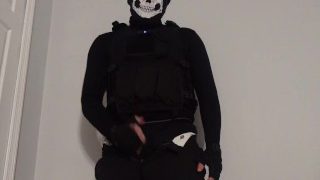 Maskovaný duch Cosplayer Loves Cumming Heavy Breathing