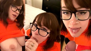 Jinkies! ;) Oral in My Velma Cosplay