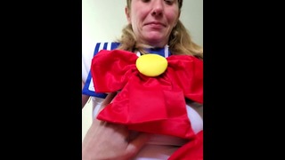  Milf – Does does sailor moon Cosplay