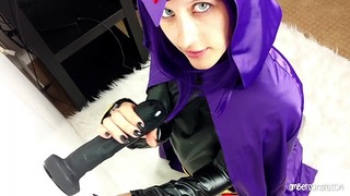 Raven’s Deepthroat Dildo Play