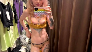 I wanted to shoot a light hot video in the fitting room. But geting horny and cuming. Karneli Bandi.