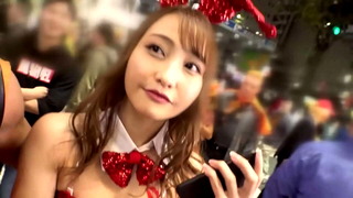A sexy bunny who flew down to Shibuya with her erotic butt pulled out! HAPPY one night sex with erotic bunny on the first Halloween of Reiwa! !
