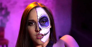 Amirah Adara’s Halloween masturbation