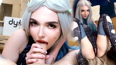 This Sexy Spider-Girl Cosplay was too much for Public, StepDaughter got Fucked by StepDaddy